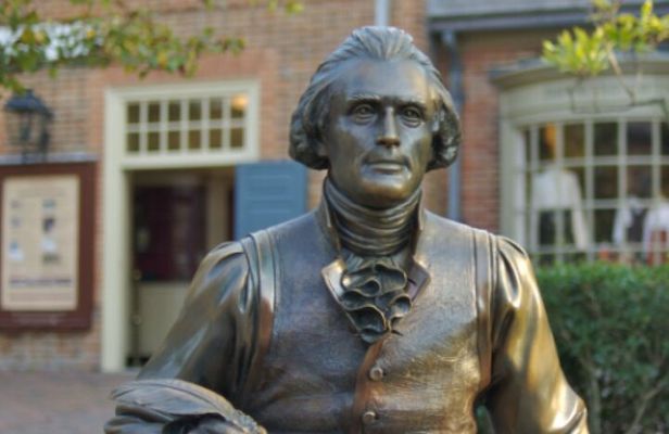 Secrets of Williamsburg: Hidden History and Untold Stories