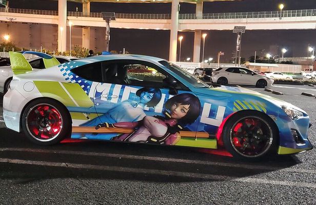 Tokyo.DaikokuPA JDM nights in Luxury van. 6 seats easy access