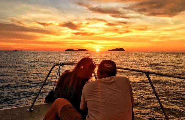 PRIVATE Romantic Sunset Boat Tour Zadar with Local Wine 1,5h
