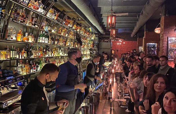 Bar Crawl tour with local in Tel-Aviv
