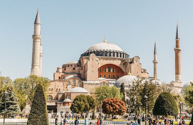 Discovering the Old City/ Full Day Tour/ Lunch&Tickets included 