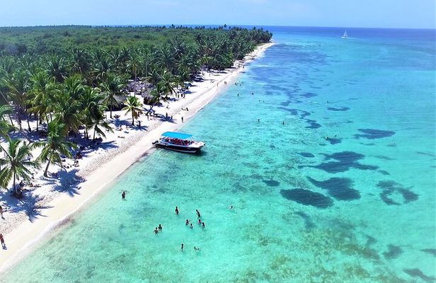 Saona Island Day trip with lunch and transport included.