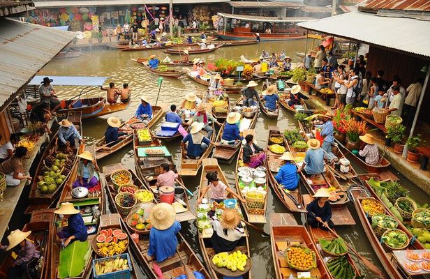 Iconic Markets: Damnoen & Train Market Explore
