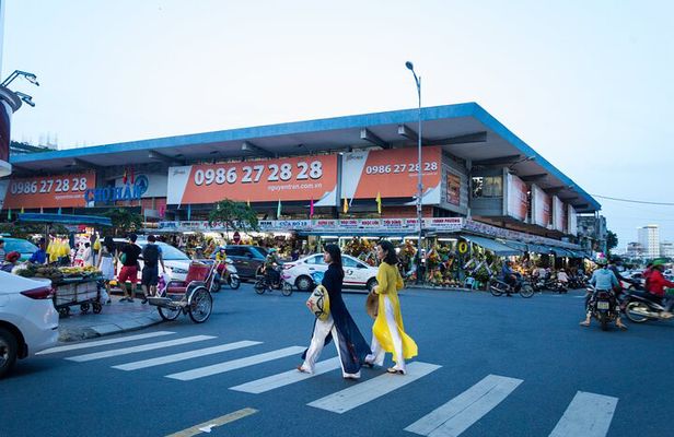 Highlights of Da Nang City & shopping at Han Market 
