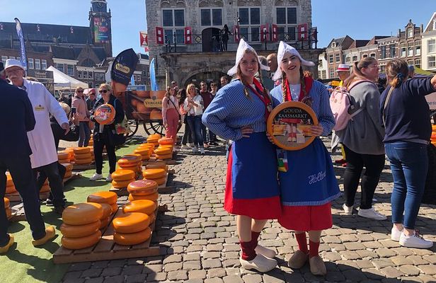 Gouda, Witches & Cheese - Private Day Tour