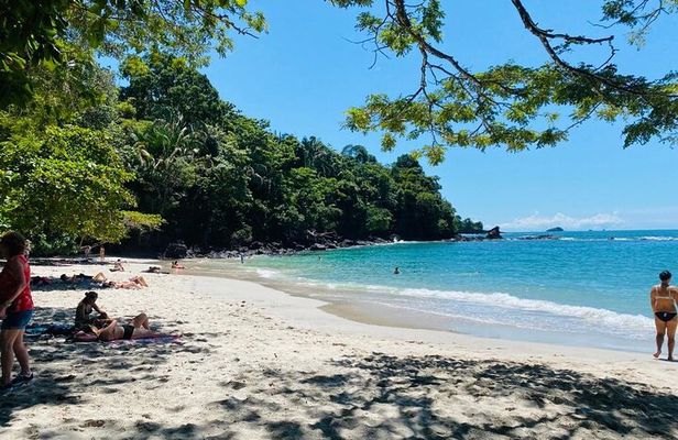 Full-Day Shared Tour in Manuel Antonio with Lunch
