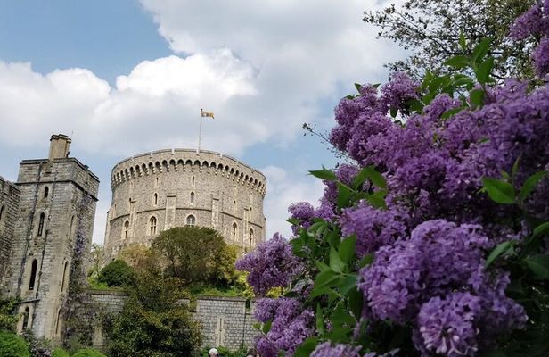 Private Guided Tour of Windsor Castle PLUS and History