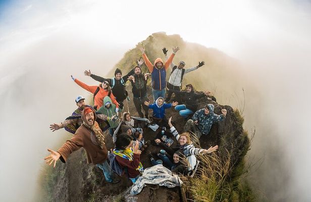 4x4 Sunrise Sensation Private Tour