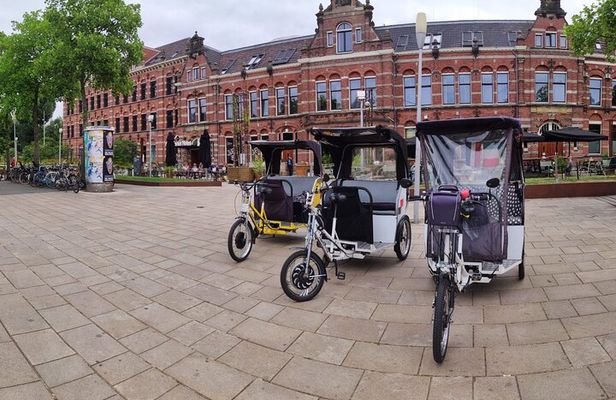 2 hours Amsterdam City Tour in Pedicab