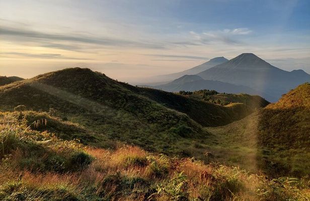 From Yogyakarta: Mount Prau Golden Sunrise Private Tour