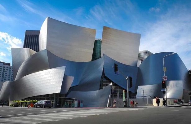 Downtown Walking Tour in Los Angeles