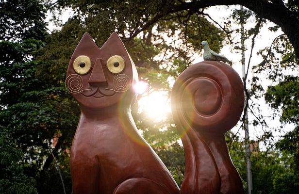 Cali: Historic city, full of stories (Special city tour)