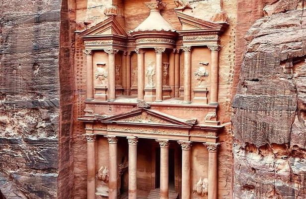 Petra and Little Petra Private Guided Tour