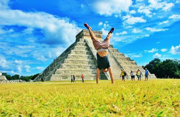 Tour to Chichen Itza & Cenotes Ik kill & Hubiku from Cancun