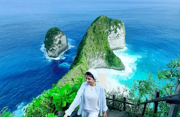 Private Full Day Tour to Visit the Best Places in West Nusa Penida Island