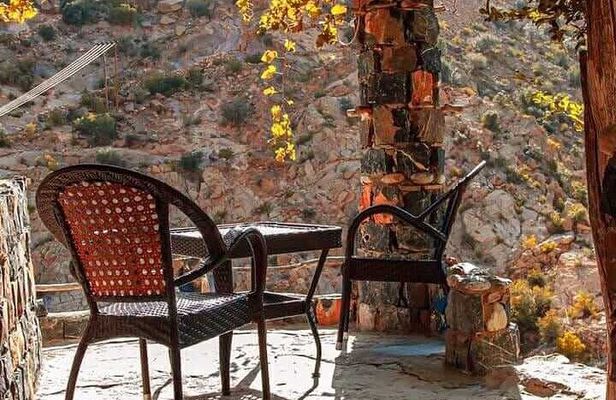 Private Full Day Birkat Al Mouz and Al Suwara Village Tour