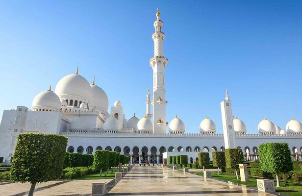 Full Day Small Group Abu Dhabi City Guided Tour
