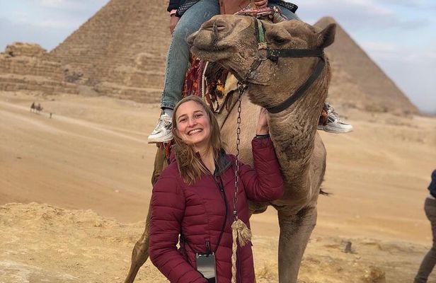 Pyramids of Giza Private Tour With Camel Ride and Lunch
