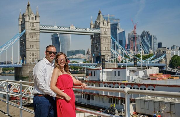  London Tower Bridge private professional photo shoot 60min 