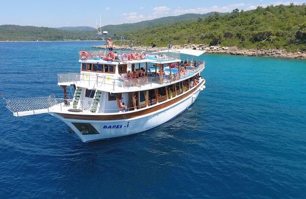 Boat Trip, Cleopatra Island from Marmaris w/Lunch and Soft Drinks