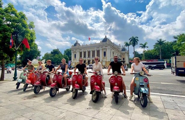 Hanoi By Vespa Tours: HISTORY + CULTURE + SIGHT + FUN 2,5 Hours