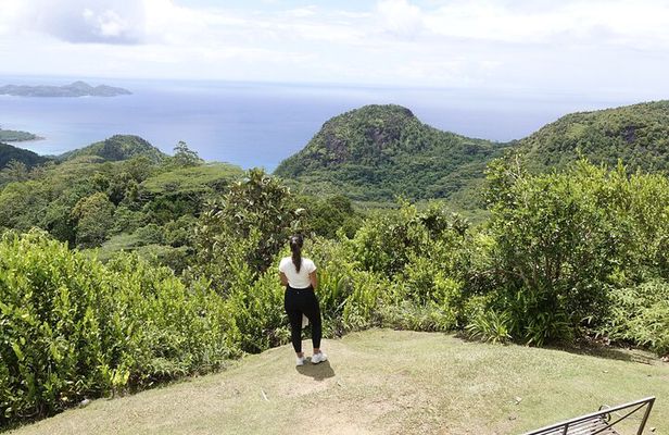 Seychelles Full Day Tour Of Mahe Island inc Lunch and Entrance Fees