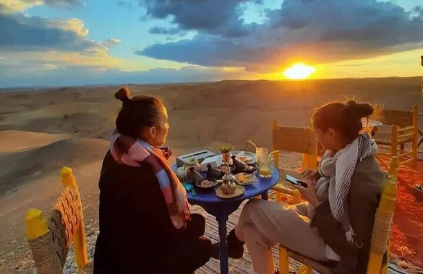 PRIVATE Tour with Dinner & Sunset with Camel To Desert Agafay