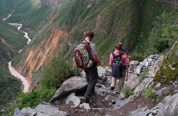 Hike - Trek Colca Canyon 2D/1N with Final in Puno