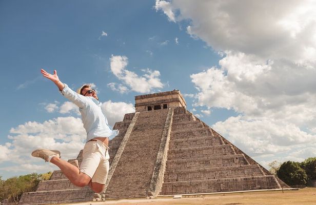 Chichén Itzá Journey with Regional Buffet, Cenote, & Valladolid