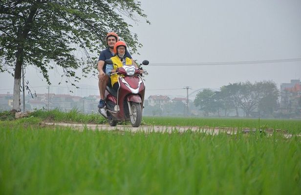 Hanoi Countryside Motorbike Tours With Female Riders