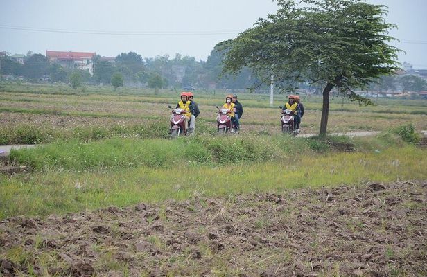 Hanoi Countryside Motorbike Tours With Female Riders