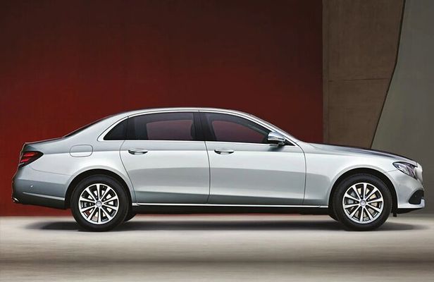 Luxury Taj Mahal Tour by Mercedes - BMW - Audi