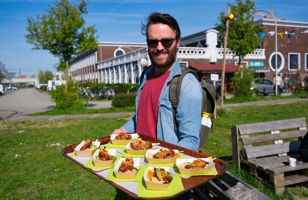 #1 Food Tour in Utrecht: eat, walk & enjoy with your local guide