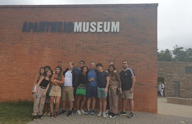 Soweto and Apartheid Museum Guided Tour