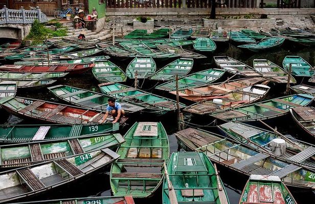 Ninh Binh Photo Explorer