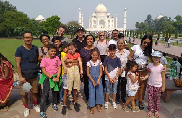 All Inclusive Taj mahal Tour with Guide in Agra