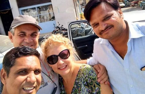 Same day Agra sightseeing from Jaipur by AC Vehicle All Inclusive