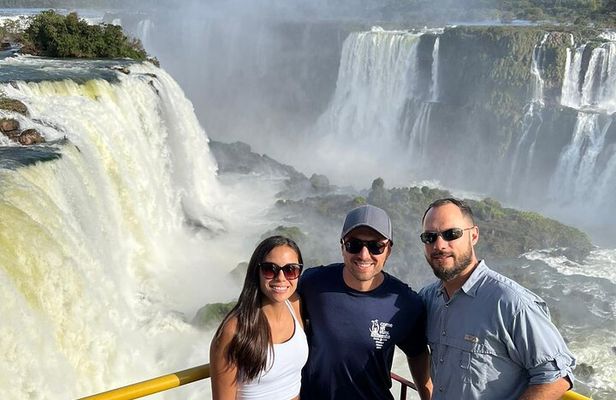 Private Day trip: Both sides of Iguazu Falls