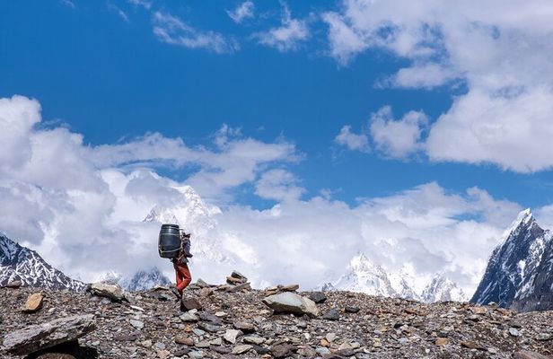 Day Experience in High Tatras: Challenge of Porter