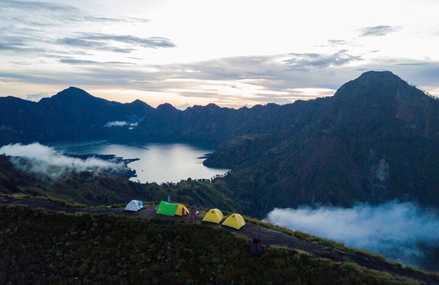 Rinjani Trekking summit 2day 1 Night 3,726m