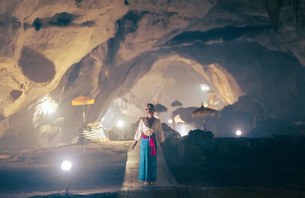 Full Day Private Tour to Nusa Penida Underground Temple from Bali