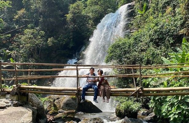 Private All-Inclusive Doi Inthanon & Pha Dok Siew Waterfall Tour