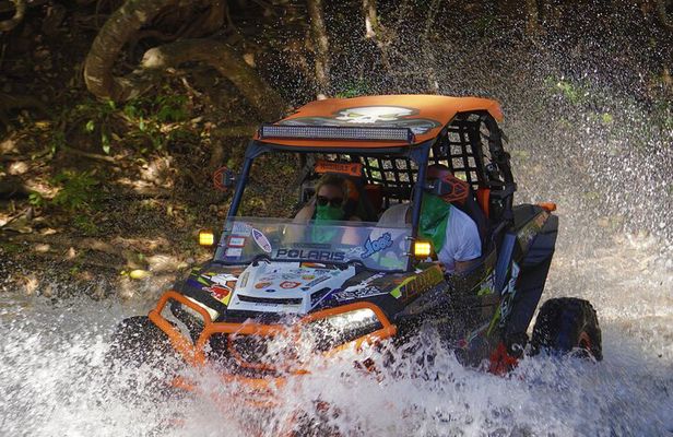 Private Beach and Mountain Buggy Tour in Guanacaste