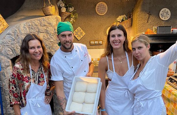Pizza making classes and tastings