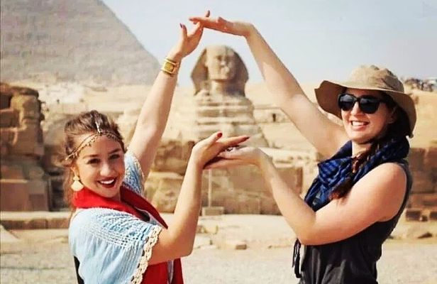 Private Day Tour Giza Pyramids, Sphinx, Memphis, Saqqara Pyramids