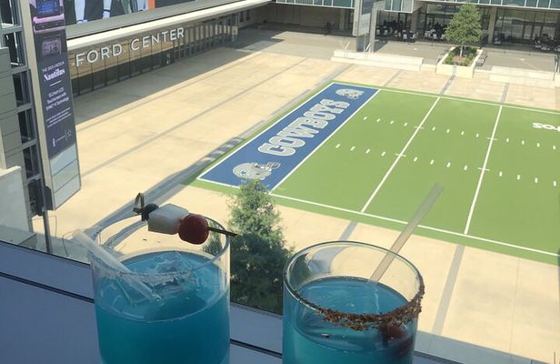 Walking Tour of the Star District in Frisco with Brunch