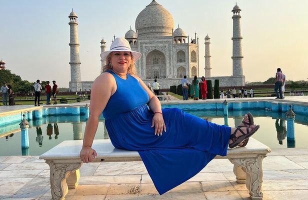 Same Day Sunrise Taj Mahal, Agra Fort & Baby Taj Tour From Delhi