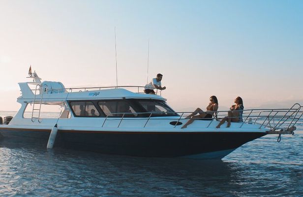 VIP Private Boat to Nusa Penida: Snorkeling with Mantas + Land Tour Adventure