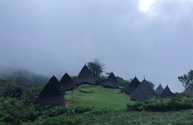 2 Days Private Tour in Wae Rebo with Accommodation