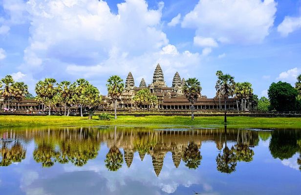 1day private tour to all majestic Temples in Angkor and Sunset